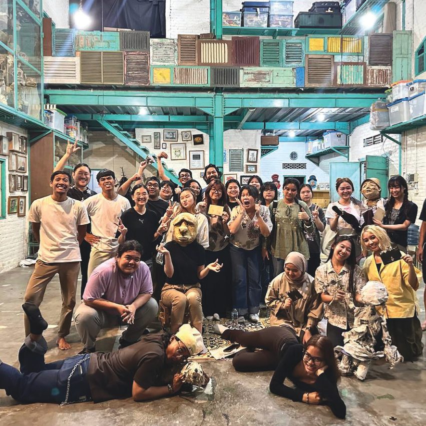 艺术管理 brochure page 4